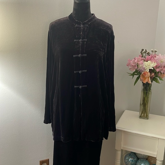 Elieen Fisher Deep Purple/Black Asian Look Velvet Top - Picture 1 of 11